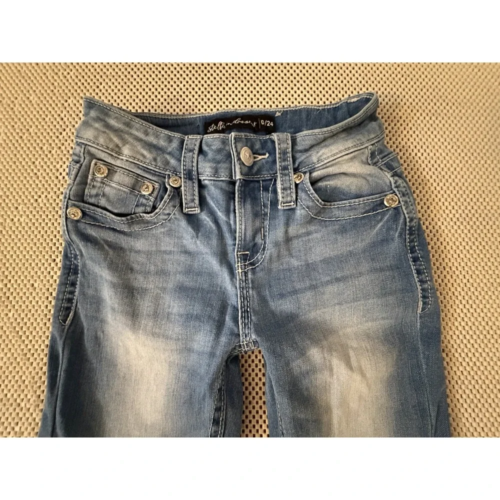 Stella In Dreams Jeans Sz 0 Mid Rise Boot Cut Bootcut Embroidered Thick Stitch
